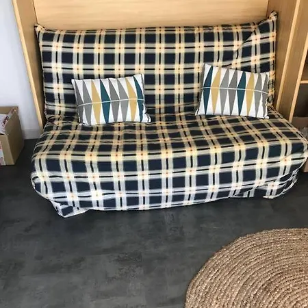 22m2 Classé * Calme Et Accès Direct Appartamento *