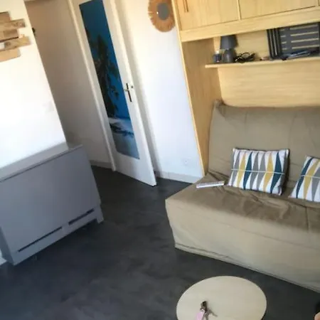 22m2 Classe * Calme Et Acces Direct Daire