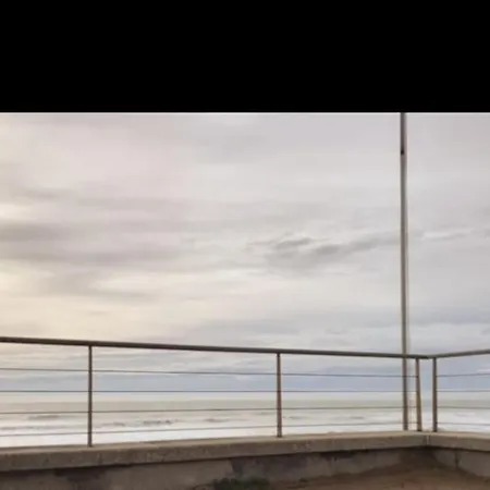 22m2 Classe * Calme Et Acces Direct Daire *