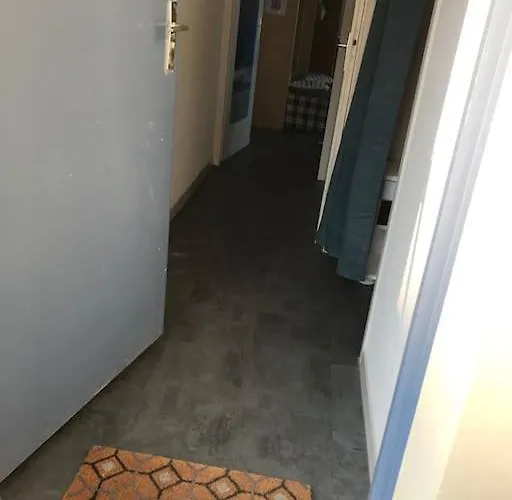 22m2 Classe * Calme Et Acces Direct דירה